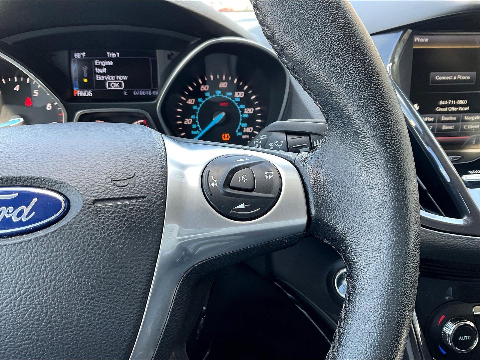 Used 2015 Ford Escape Titanium FWD image 12