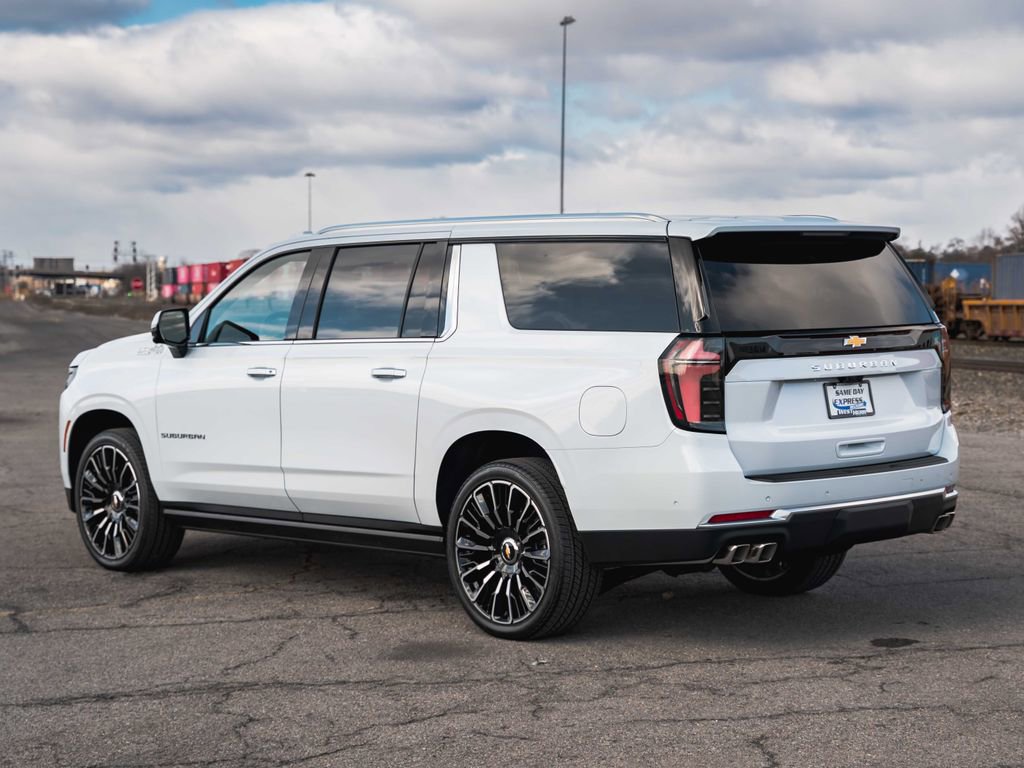 New 2026 Chevrolet Suburban High Country image 4