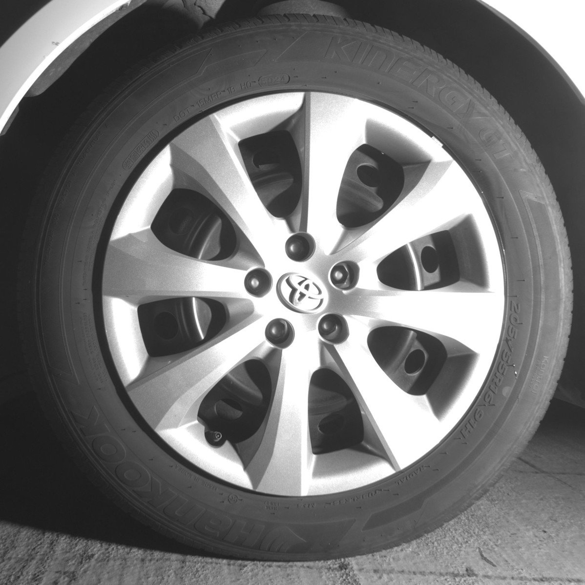 Used 2025 Toyota Corolla LE FWD image 12