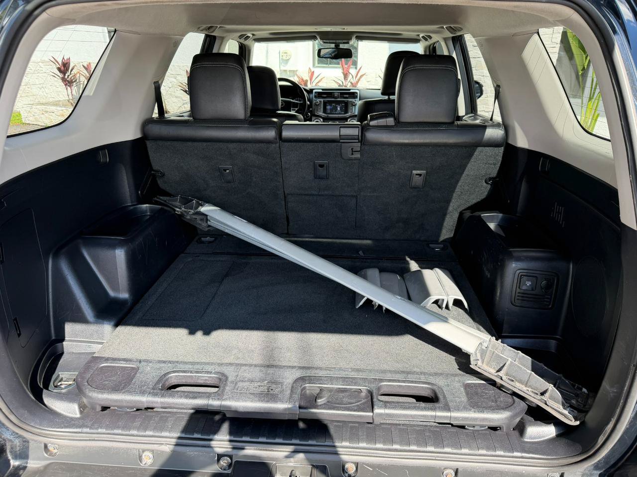 Used 2014 Toyota 4Runner Limited RWD image 40