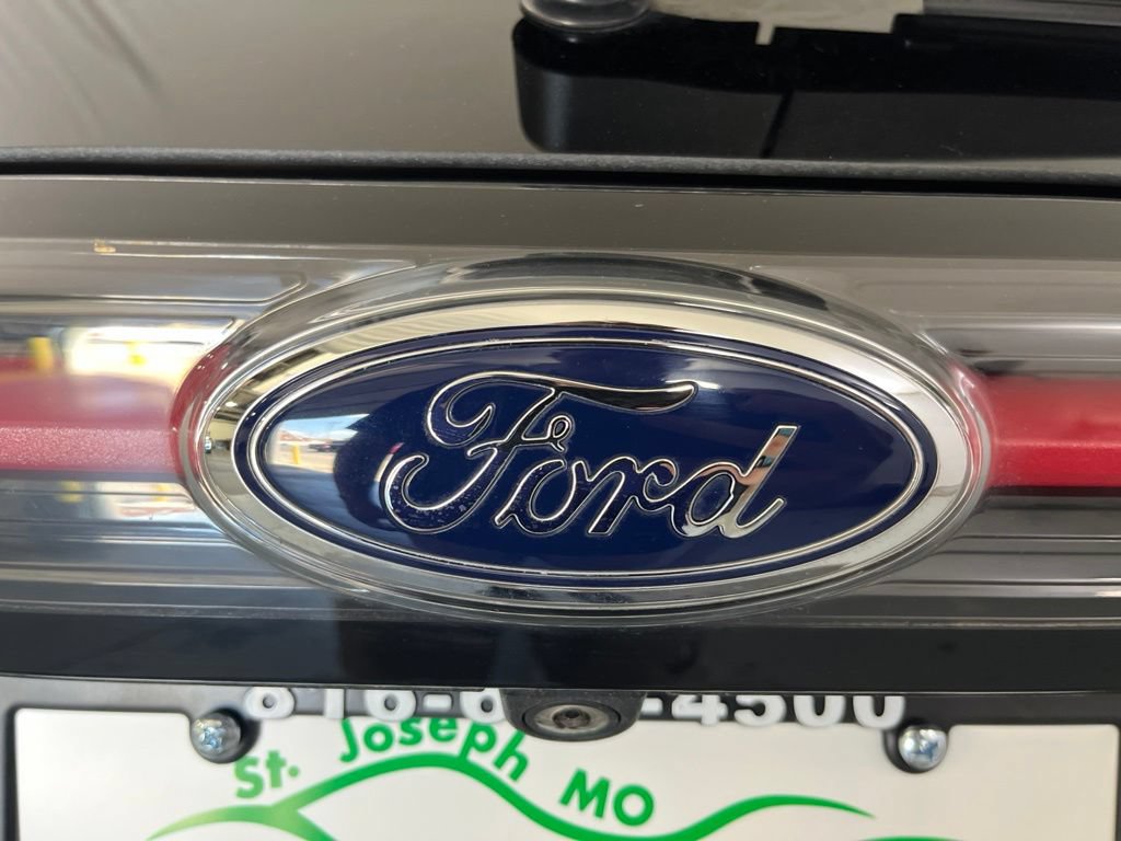 Used 2017 Ford Edge SEL w/ Equipment Group 201A AWD/4WD image 46