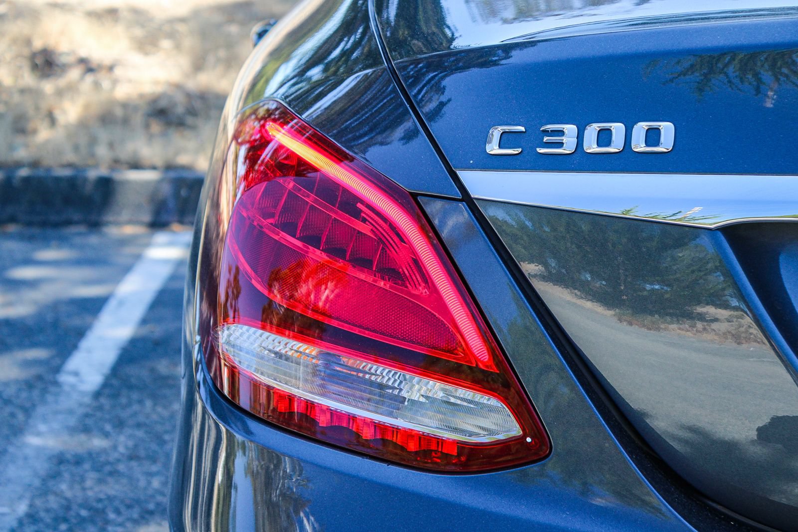 Used 2015 Mercedes-Benz C 300 Sedan image 9