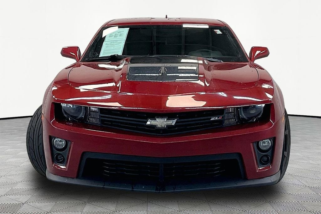 Used 2015 Chevrolet Camaro ZL1 RWD image 2