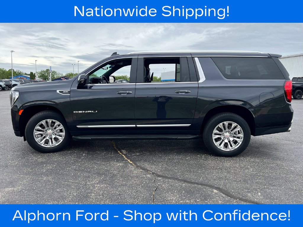 Used 2023 GMC Yukon XL Denali w/ Advanced Technology Package AWD/4WD image 5