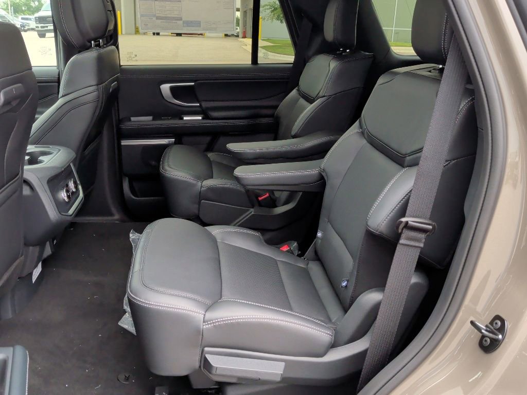 New 2026 Ford Expedition Platinum AWD/4WD image 38