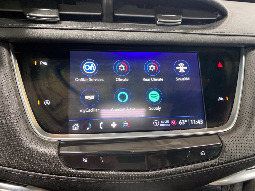 Certified 2024 Cadillac XT6 Luxury w/ LPO, Floor Liner Package AWD/4WD image 44