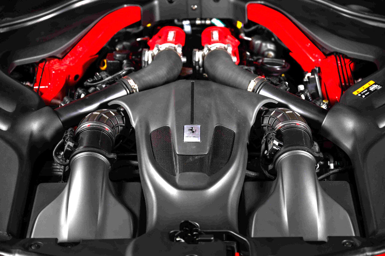Used 2021 Ferrari Roma image 28