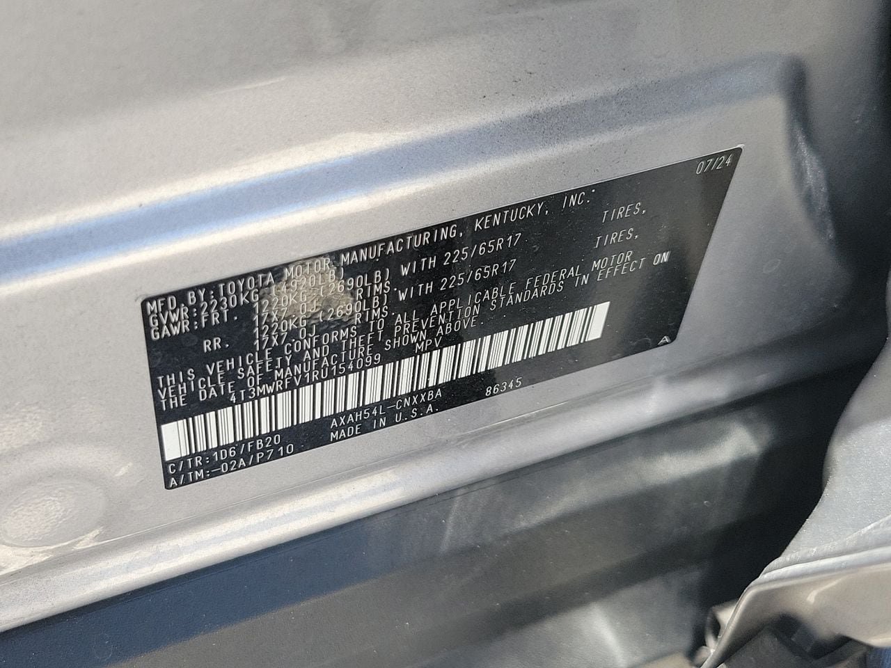 Used 2024 Toyota RAV4 LE AWD/4WD image 5