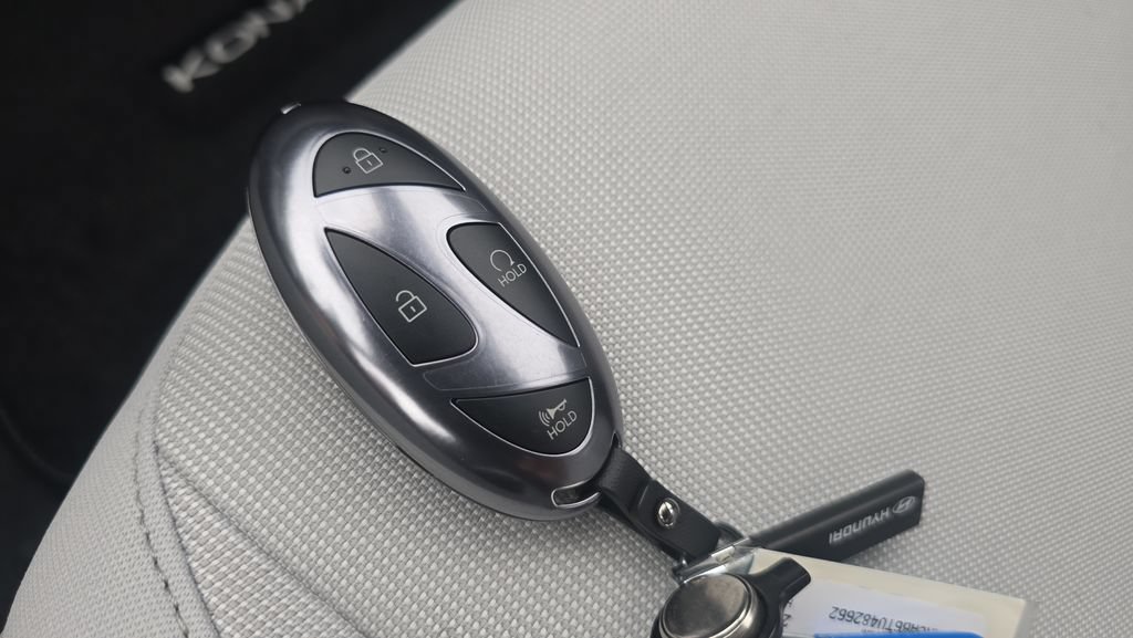 New 2026 Hyundai Kona SE AWD/4WD image 32