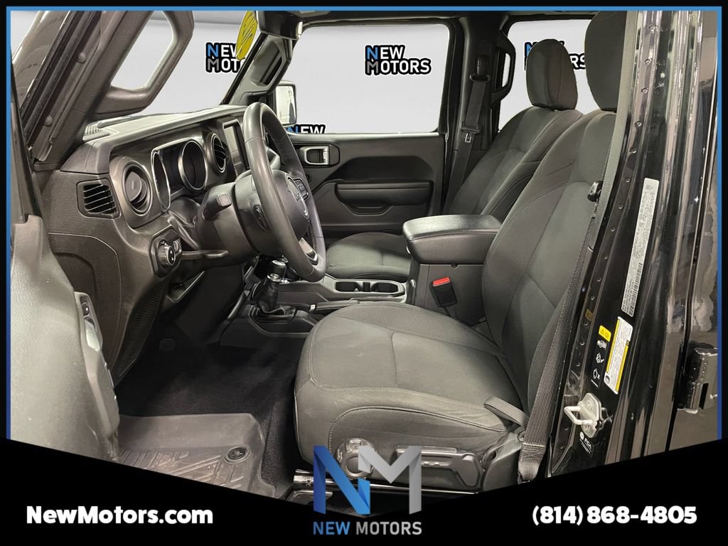 Used 2023 Jeep Gladiator Sport AWD/4WD image 9