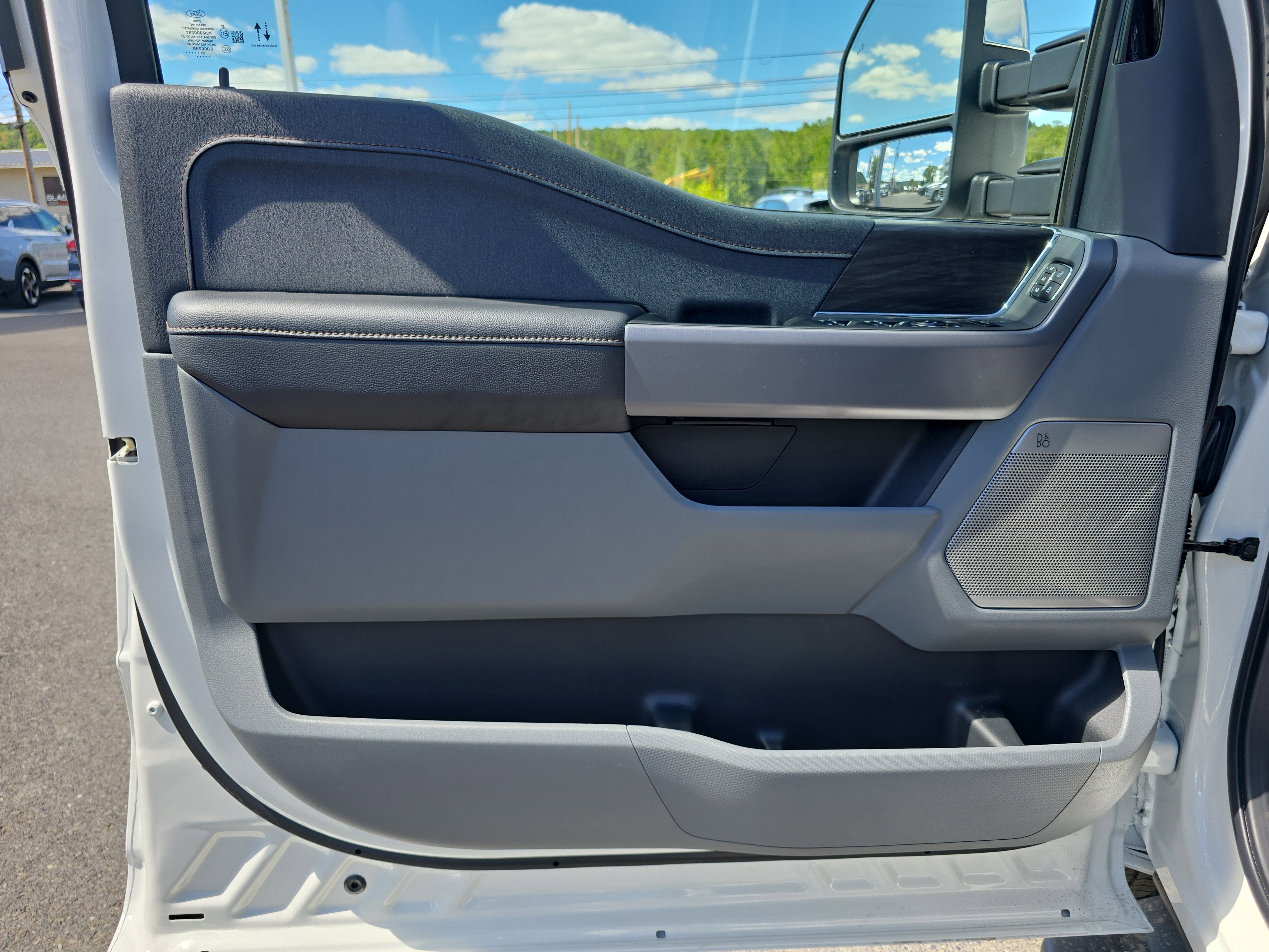 New 2025 Ford F150 Lariat image 18