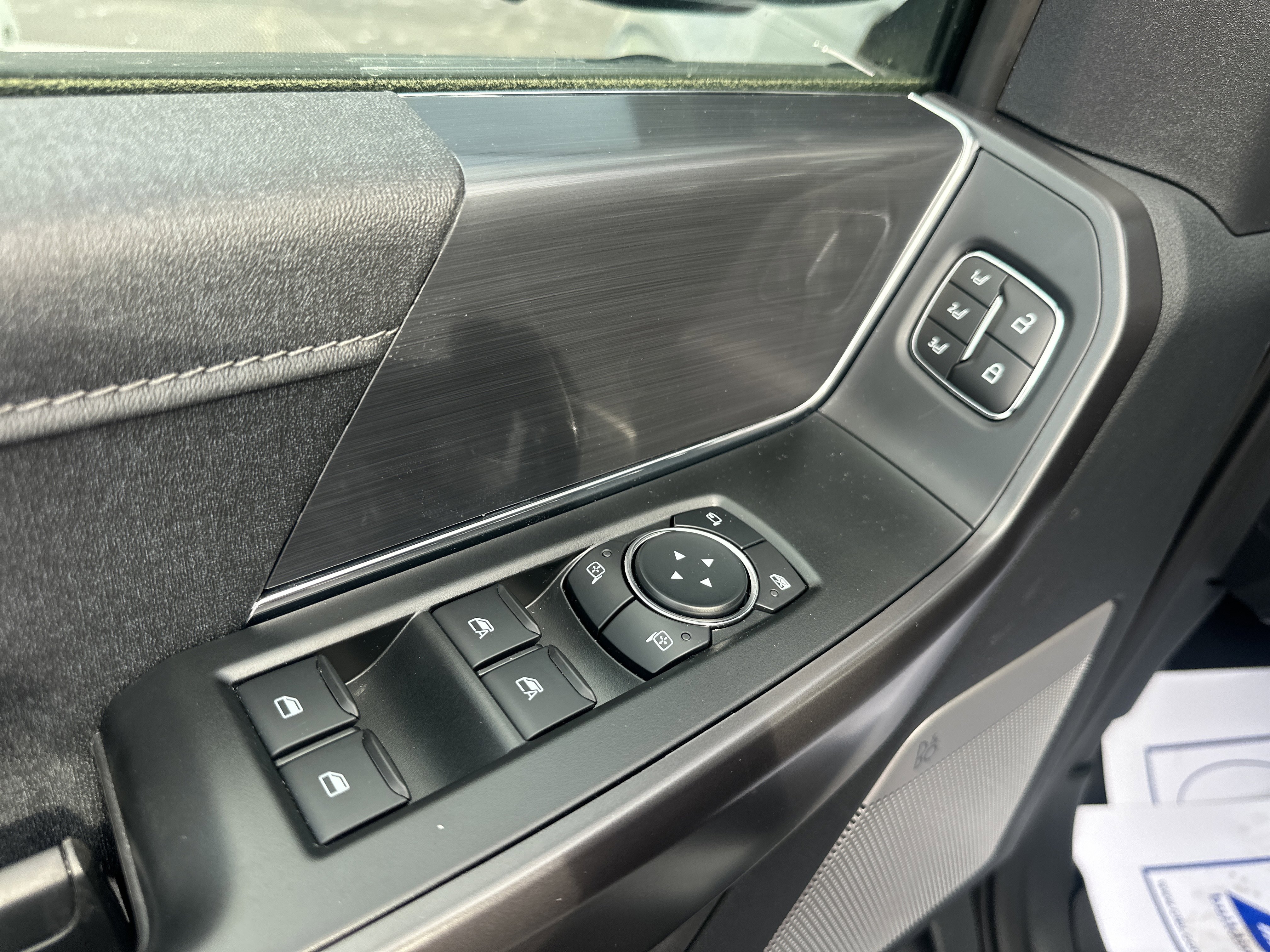 New 2026 Ford F150 Lariat w/ Equipment Group 501A Mid image 8