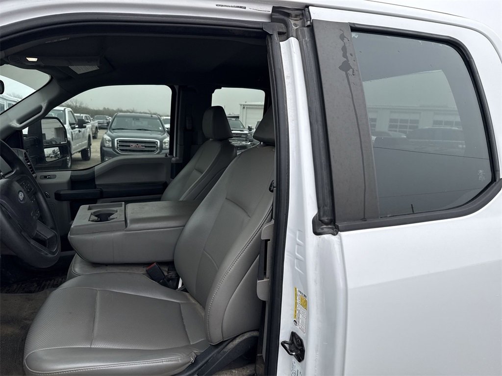 Used 2021 Ford F250 XL w/ Power Equipment Group image 15