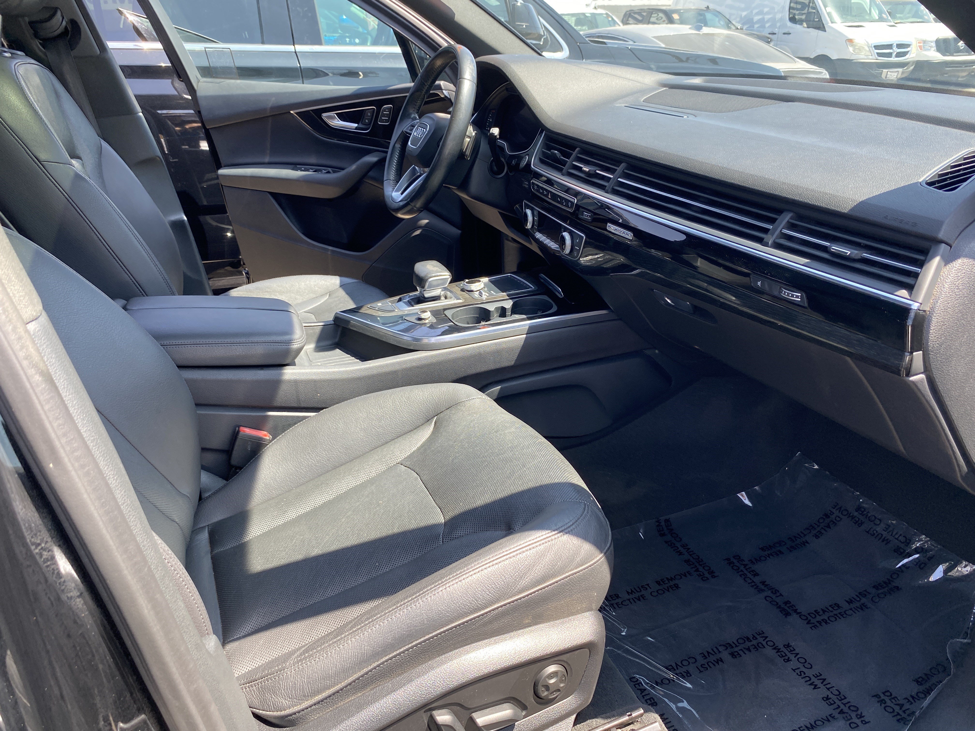 Used 2017 Audi Q7 3.0T Premium Plus AWD/4WD image 31