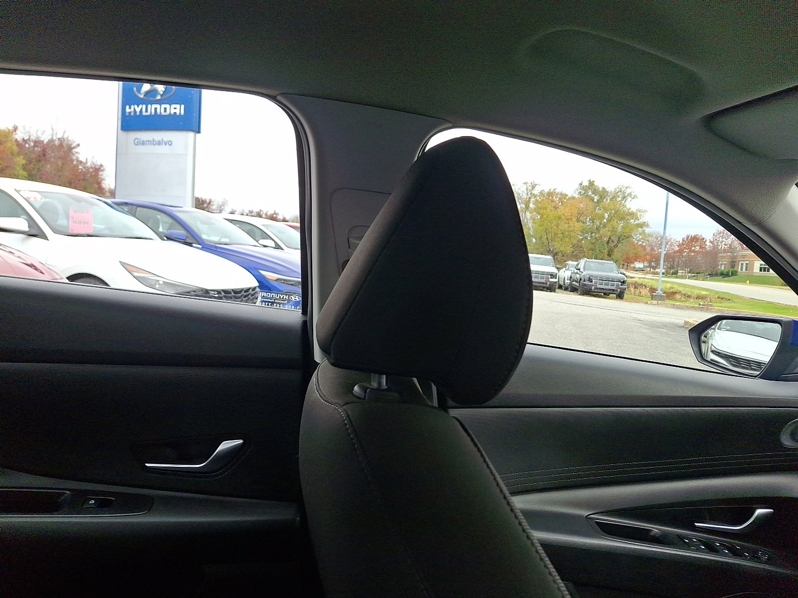 Certified 2023 Hyundai Elantra SE image 13