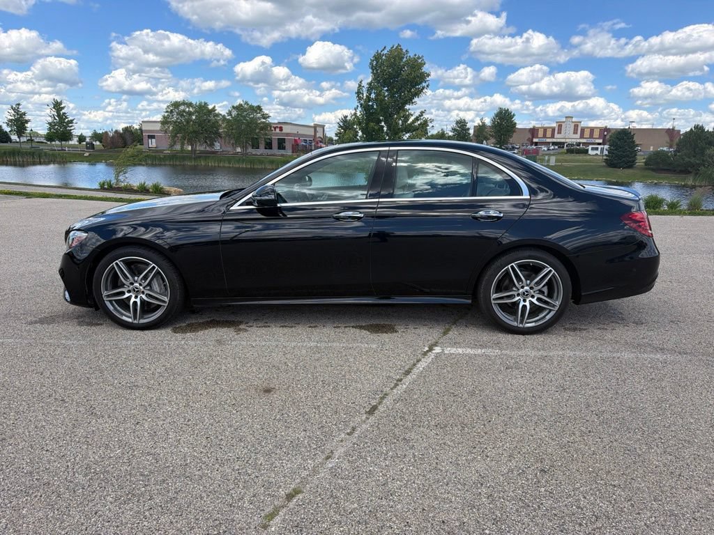 Certified 2018 Mercedes-Benz E 300 4MATIC image 9