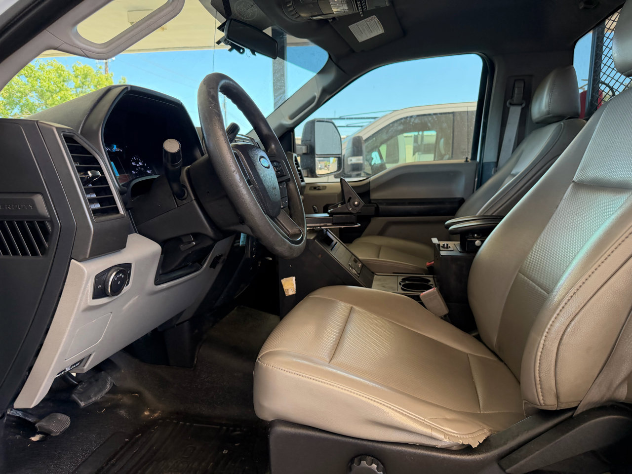 Used 2019 Ford F250 XL w/ Power Equipment Group image 28