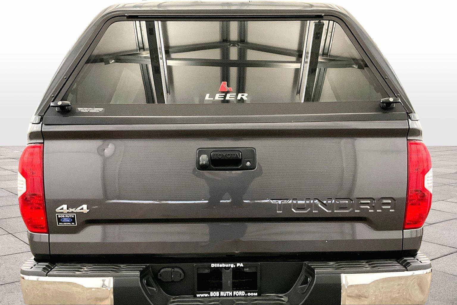 Used 2016 Toyota Tundra SR5 image 4