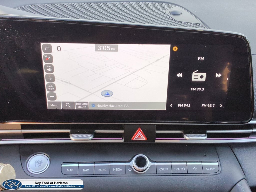 Used 2025 Hyundai Elantra SEL FWD image 29
