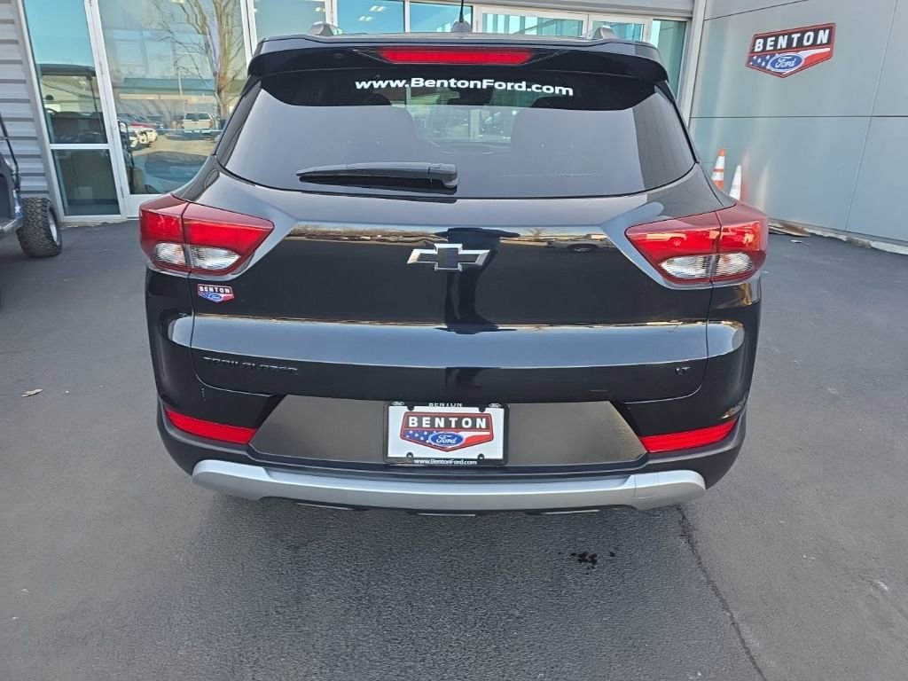 Used 2022 Chevrolet TrailBlazer LT w/ LPO, Blackout Package image 6