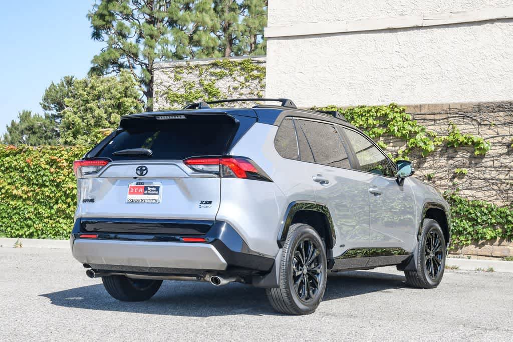 Used 2025 Toyota RAV4 XSE w/ Weather Package AWD/4WD image 7