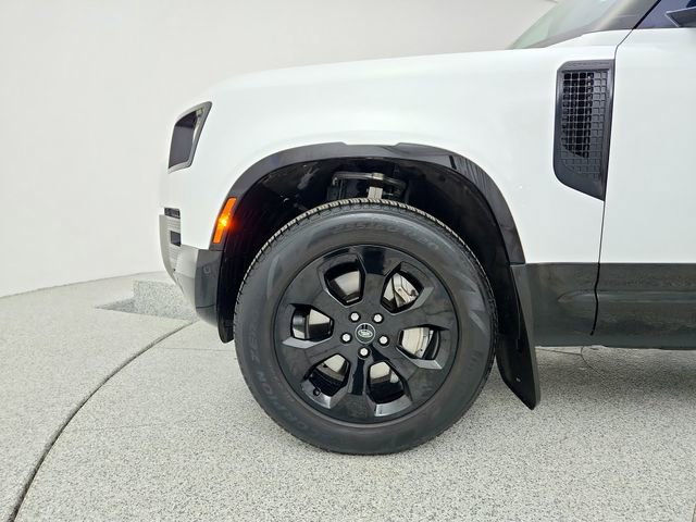 Certified 2023 Land Rover Defender 110 X-Dynamic SE image 27