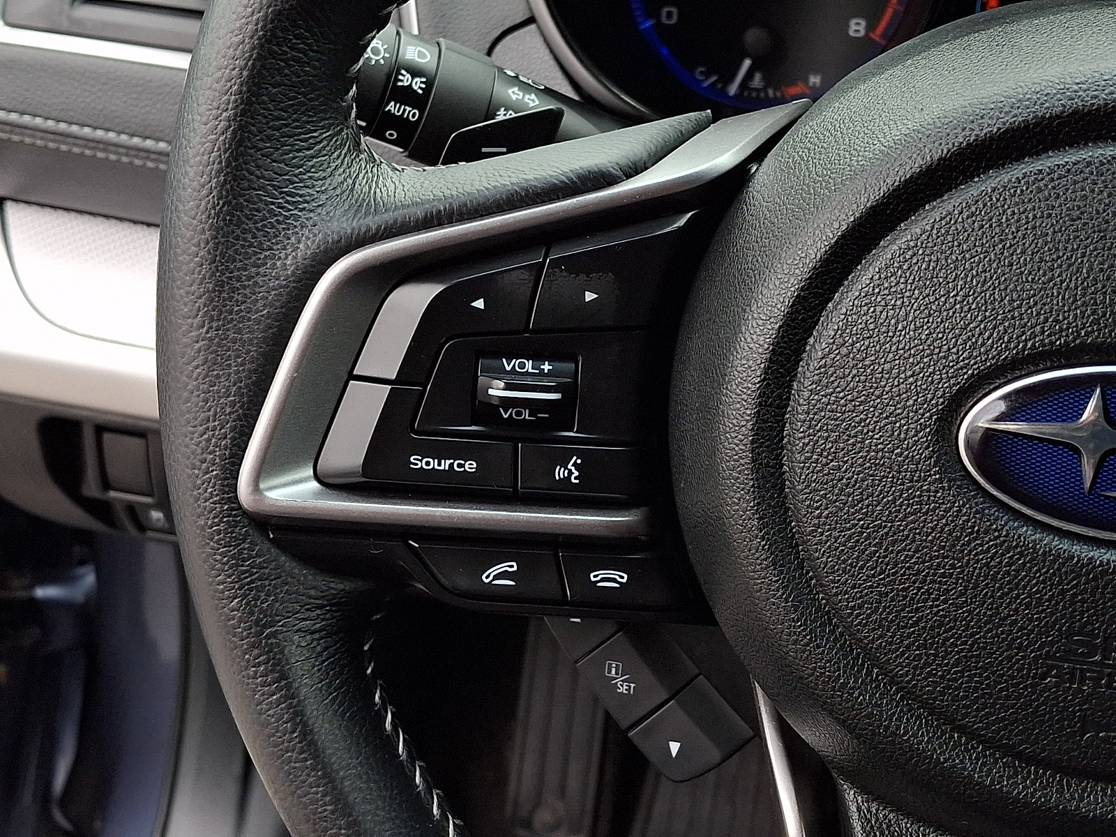 Used 2018 Subaru Outback 2.5i Premium AWD/4WD image 21