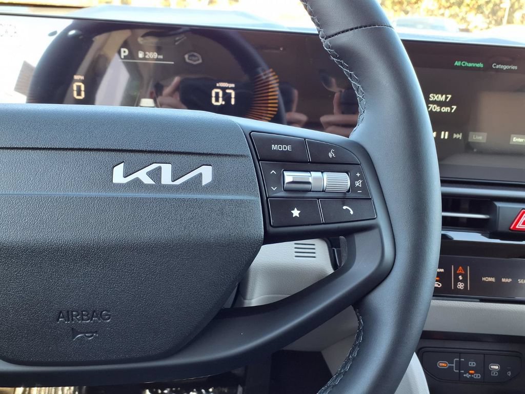 Used 2026 Kia Sportage EX FWD image 15