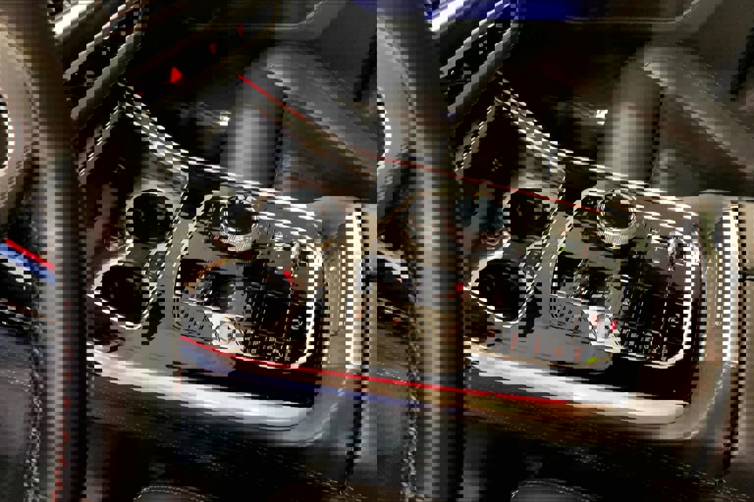 Used 2023 BMW X7 M60i w/ Executive Package image 15