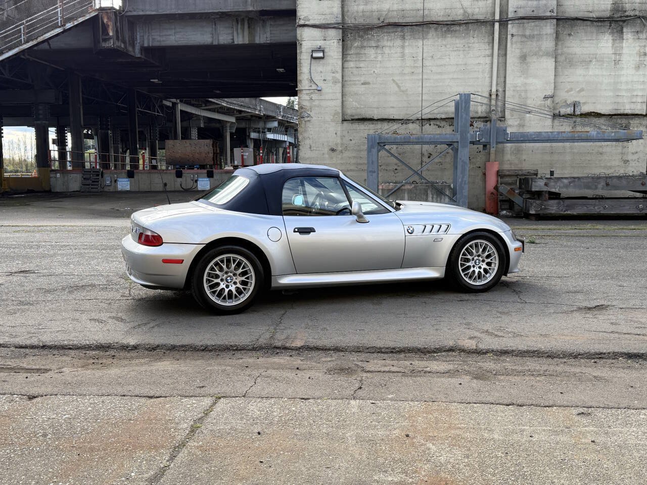 Used 2000 BMW Z3 2.8 RWD image 12