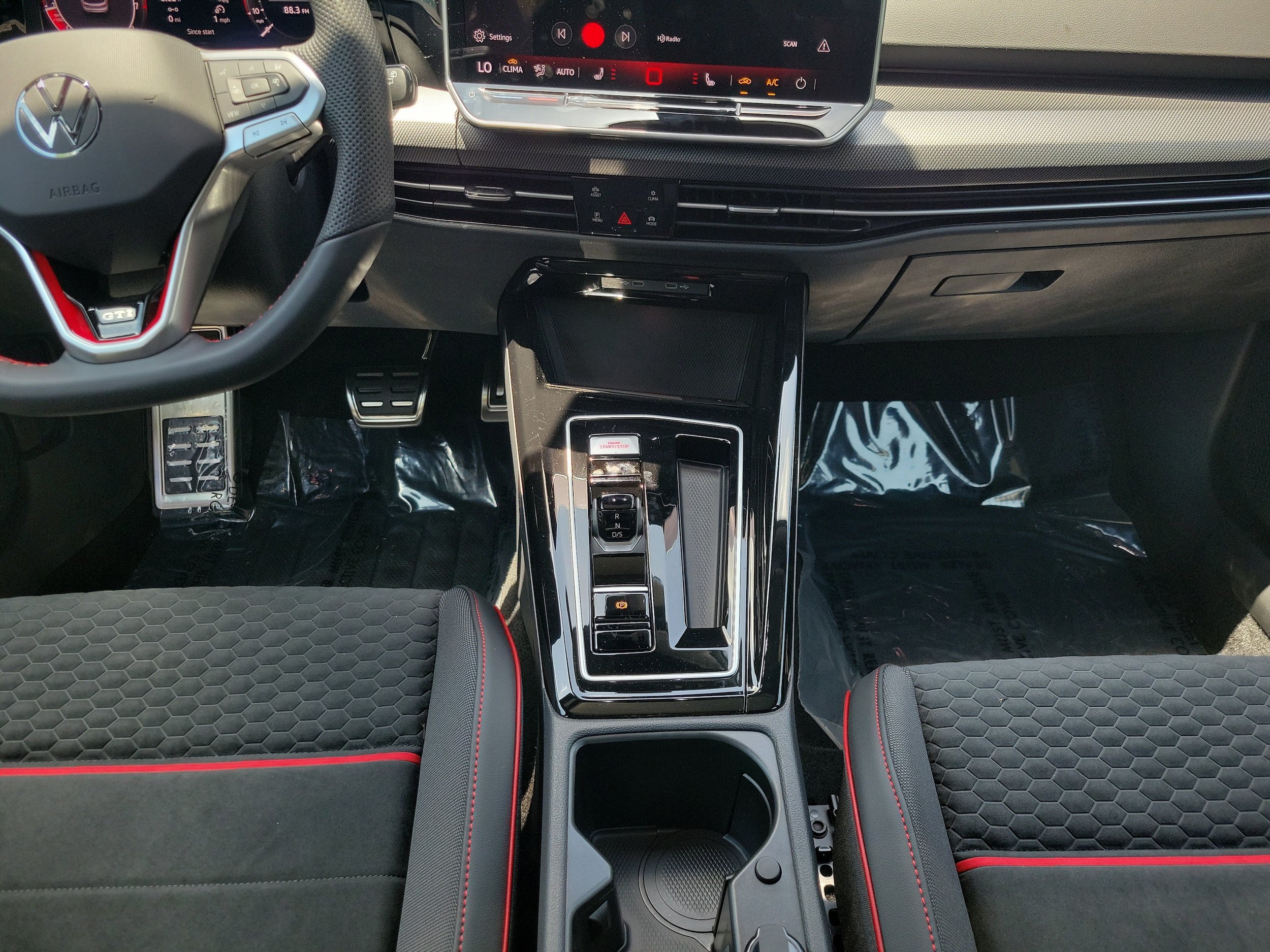 New 2026 Volkswagen GTI SE FWD image 14