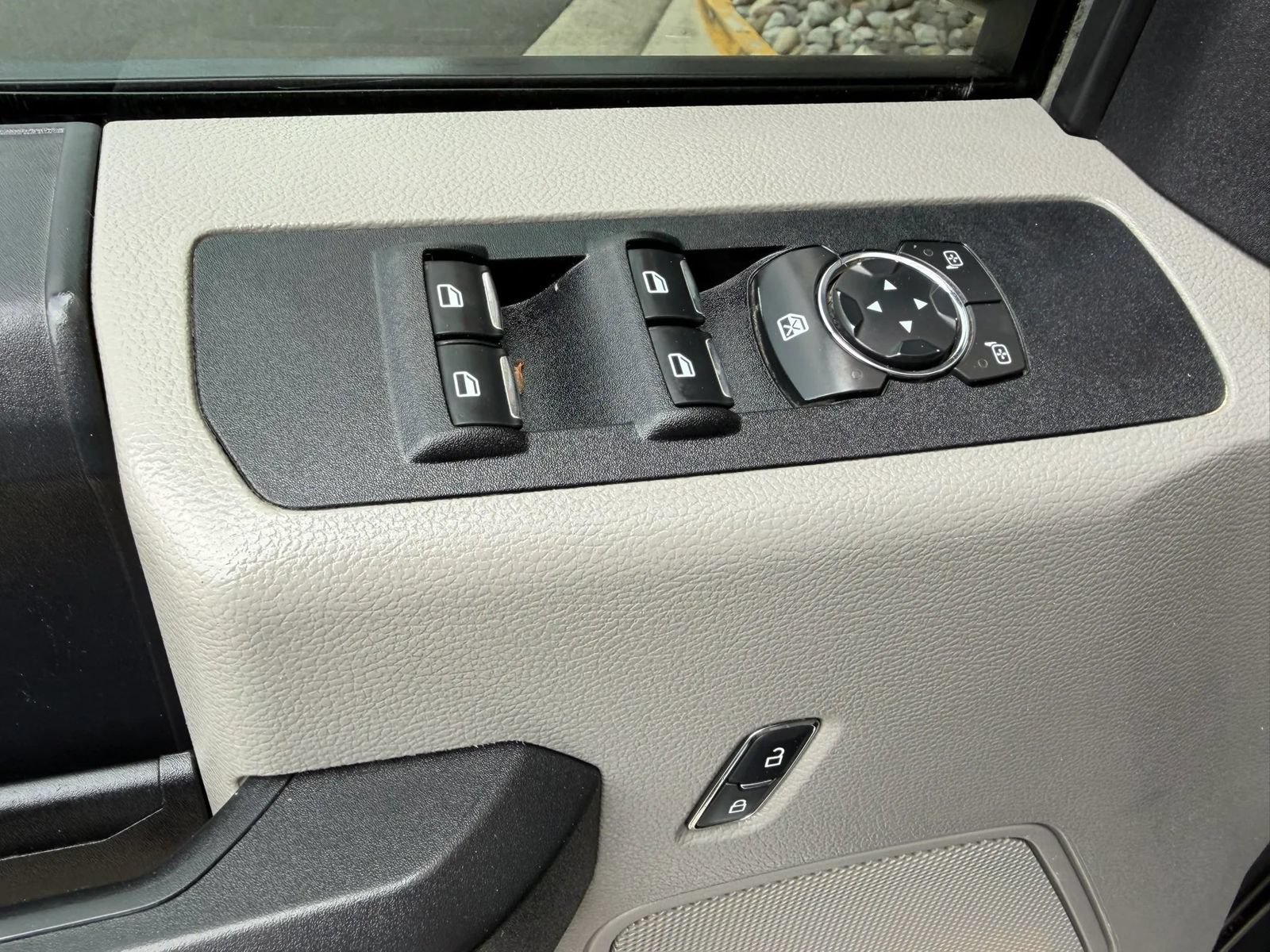 Used 2019 Ford F350 XL w/ Power Equipment Group AWD/4WD image 12