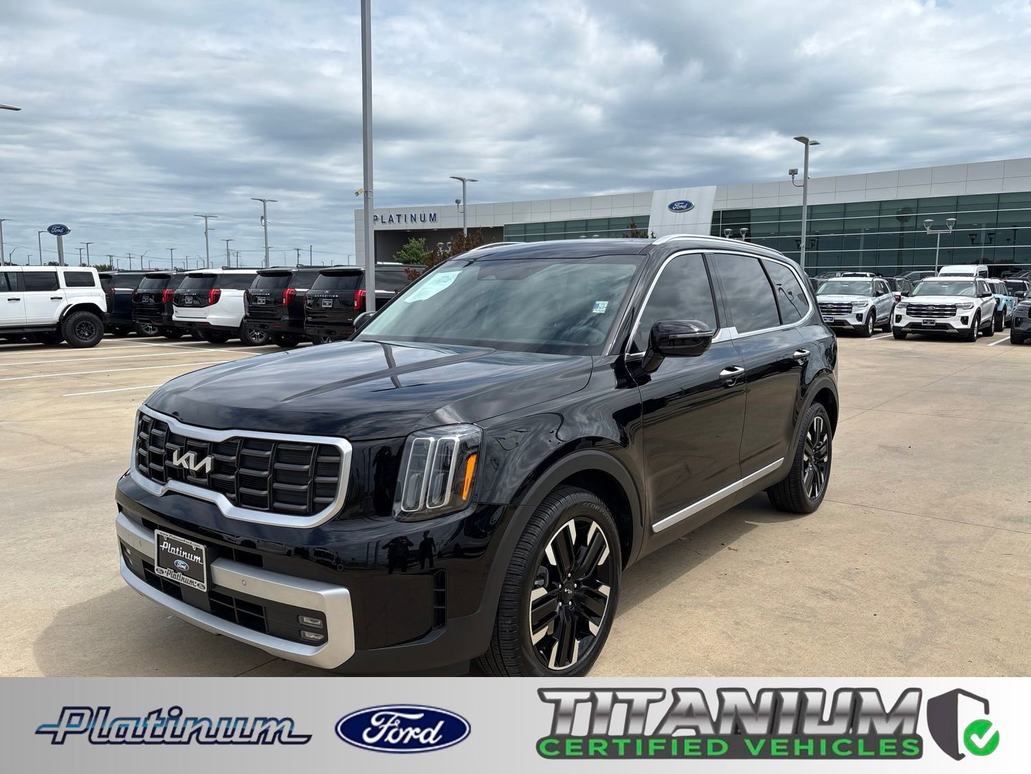 Used 2024 Kia Telluride SX FWD image 1