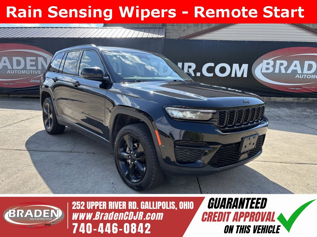 Used 2023 Jeep Grand Cherokee Altitude