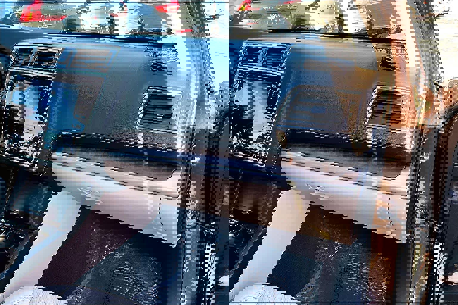 Used 2019 Subaru Outback 2.5i Limited image 18