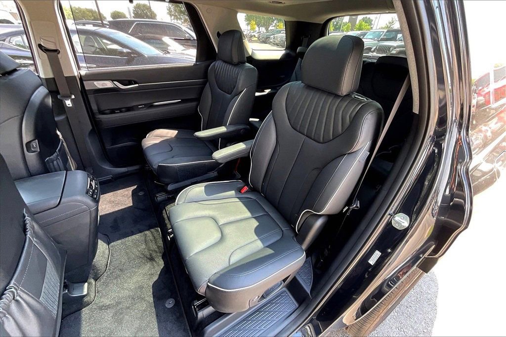 Used 2025 Hyundai Palisade Limited image 29