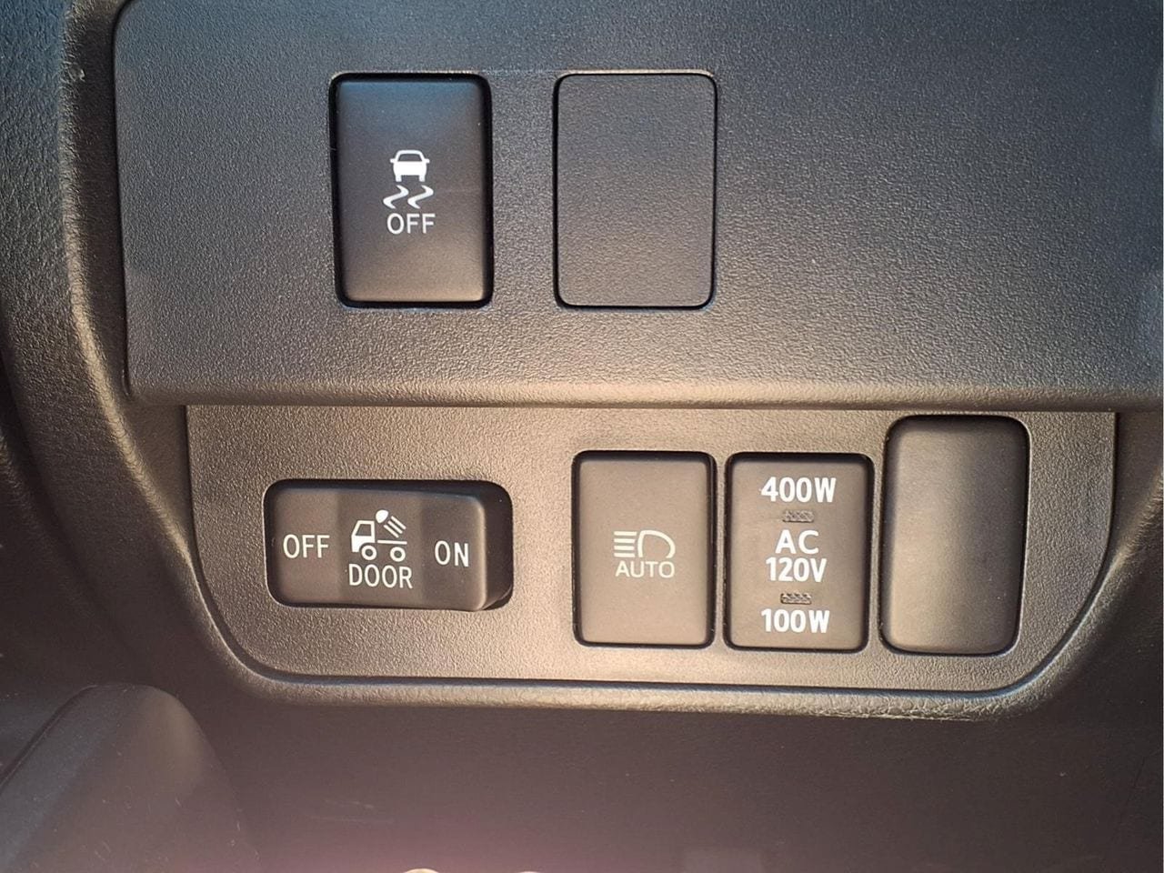 Used 2023 Toyota Tacoma TRD Off-Road AWD/4WD image 24