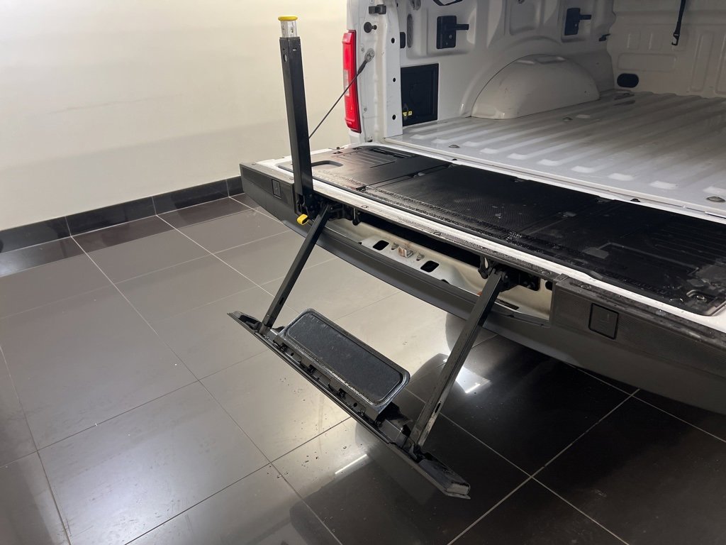 Certified 2022 Ford F150 XLT w/ Equipment Group 302A High image 37