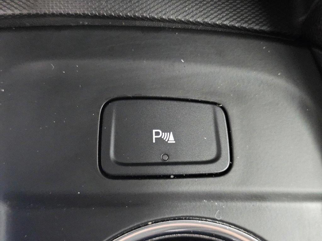 Certified 2024 Chevrolet Equinox LT FWD image 23