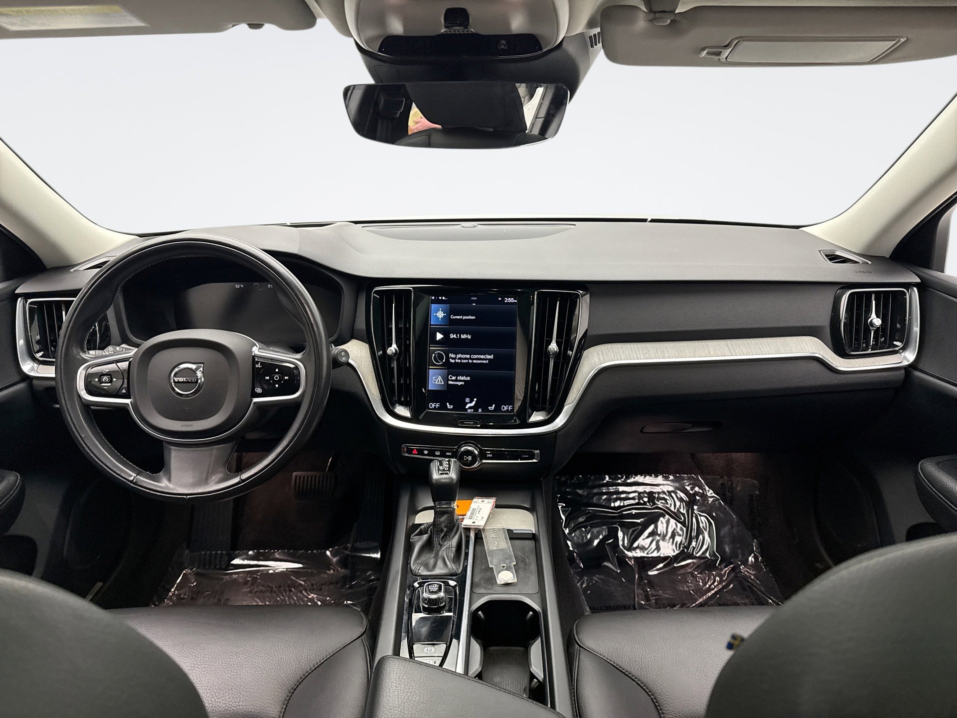 Used 2022 Volvo V60 T5 Cross Country image 14