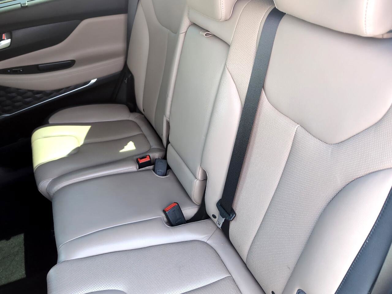 Used 2019 Hyundai Santa Fe FWD image 13