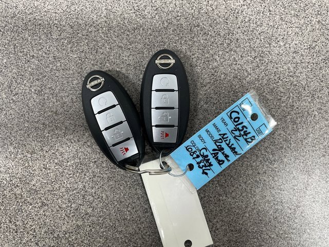 Used 2022 Nissan Rogue SV image 25