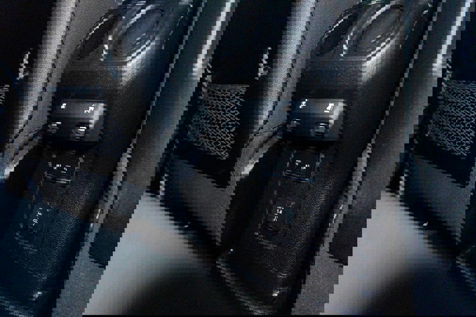 Used 2024 Jeep Wrangler Unlimited Rubicon 4xe w/ Convenience Group image 36