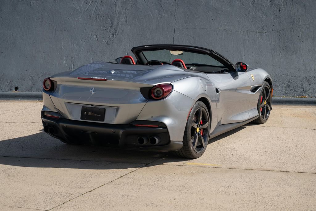 Certified 2022 Ferrari Portofino M image 8
