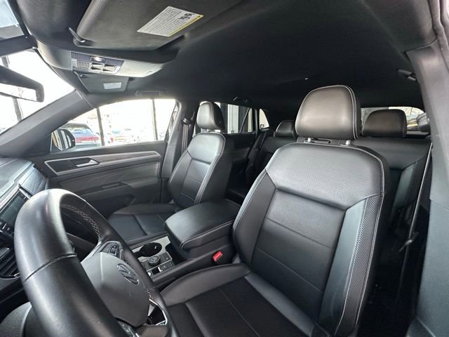 Certified 2022 Volkswagen Atlas Cross Sport SE image 14