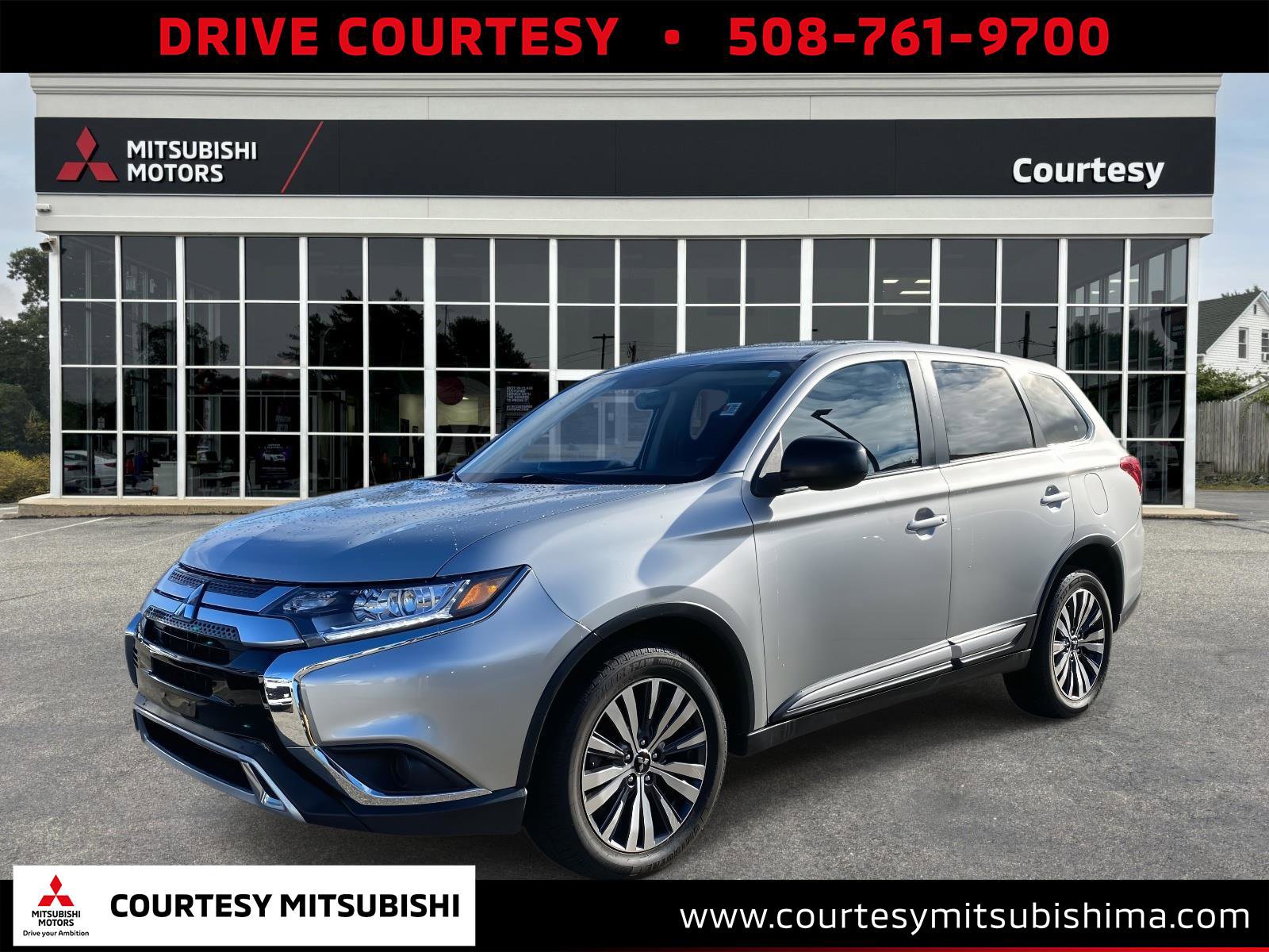 Used 2020 Mitsubishi Outlander ES image 1