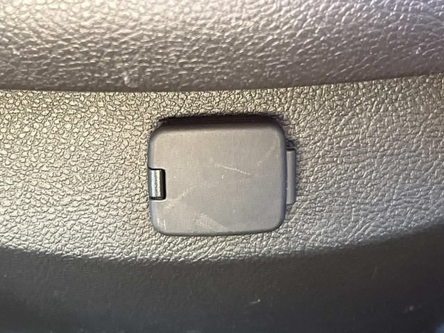 Used 2015 Lincoln MKX FWD w/ Equipment Group 102A image 18
