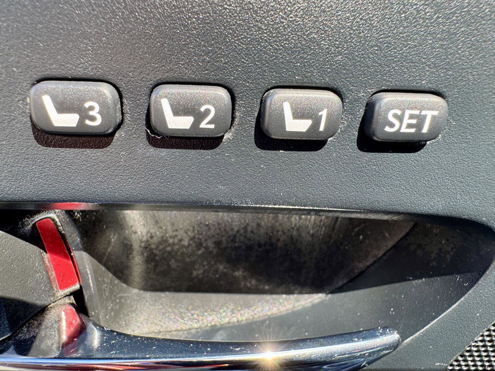 Used 2013 Lexus RX 350 AWD w/ Premium Pkg image 17