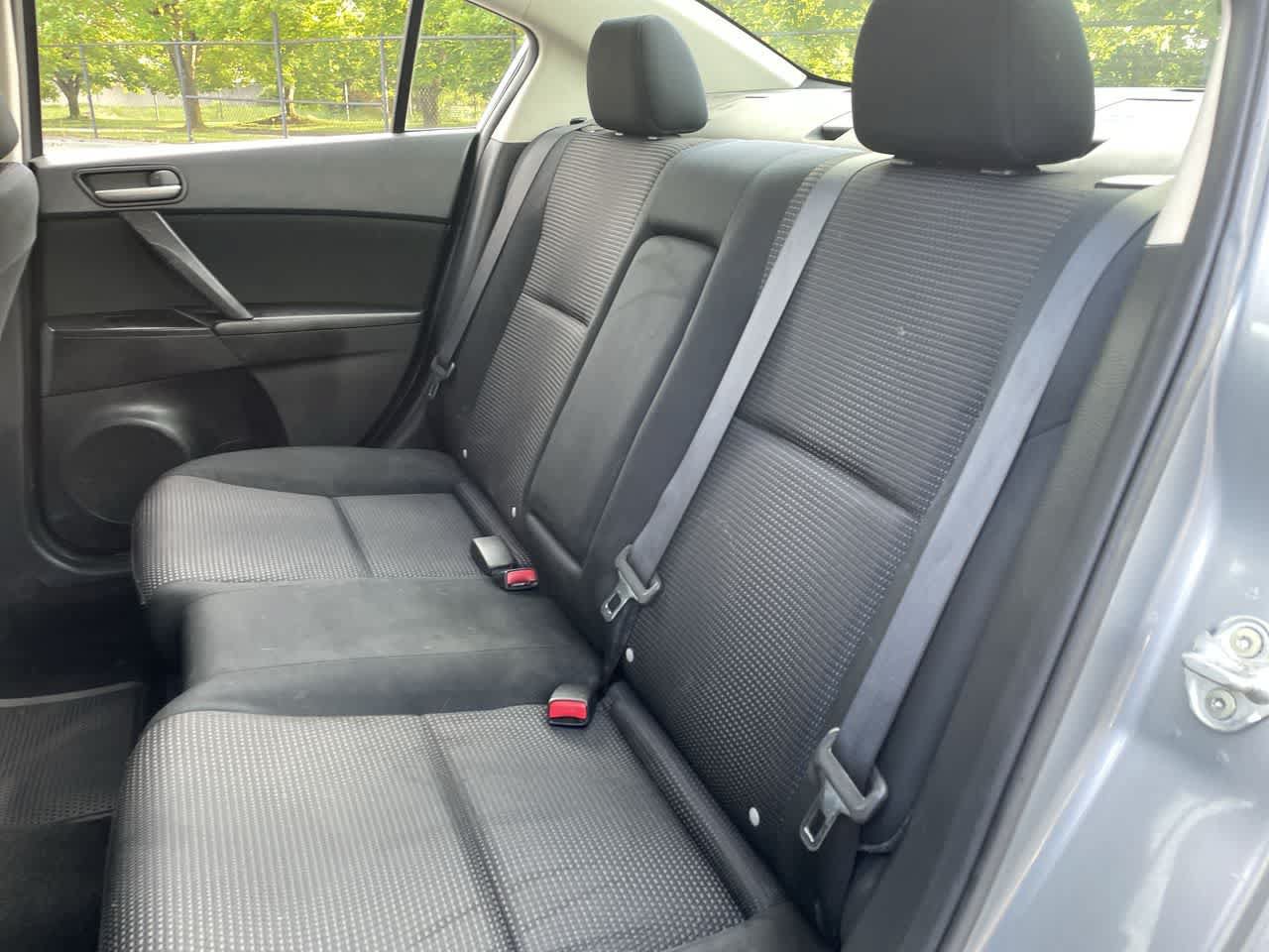 Used 2012 MAZDA MAZDA3 i Touring FWD image 26
