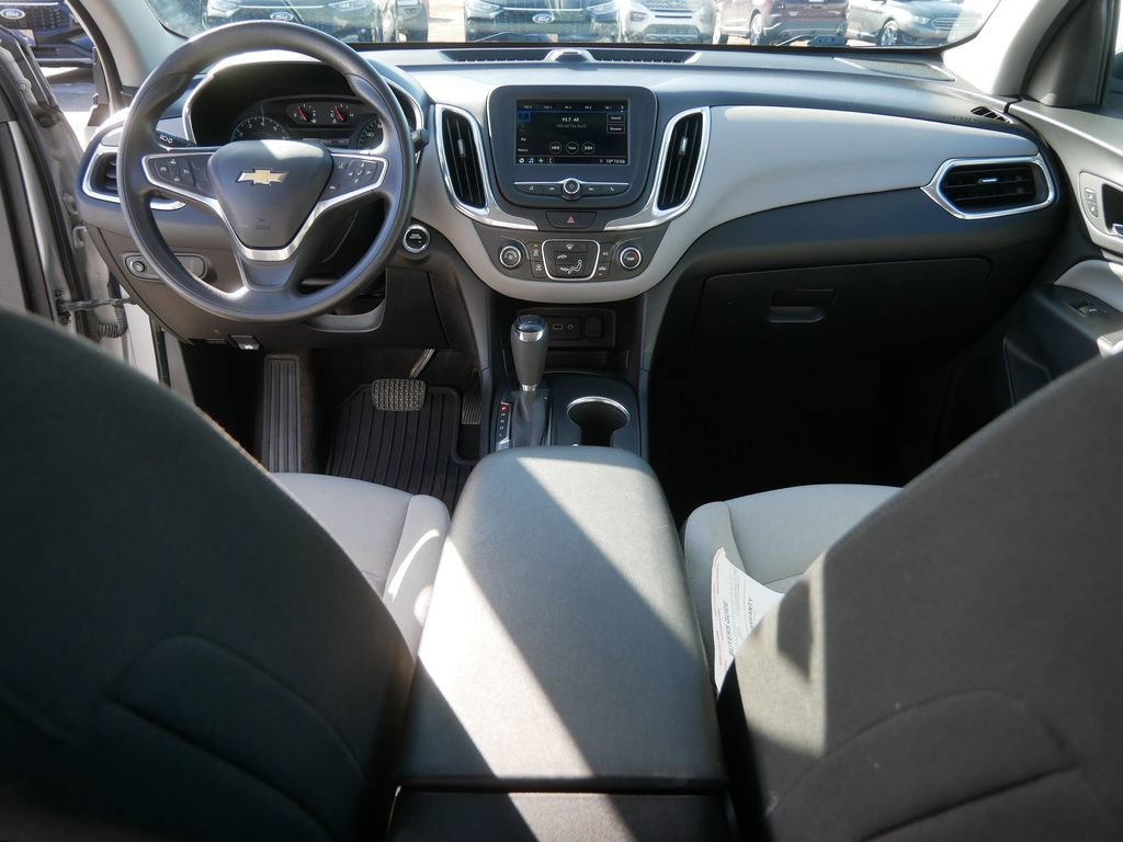 Used 2019 Chevrolet Equinox LS image 18